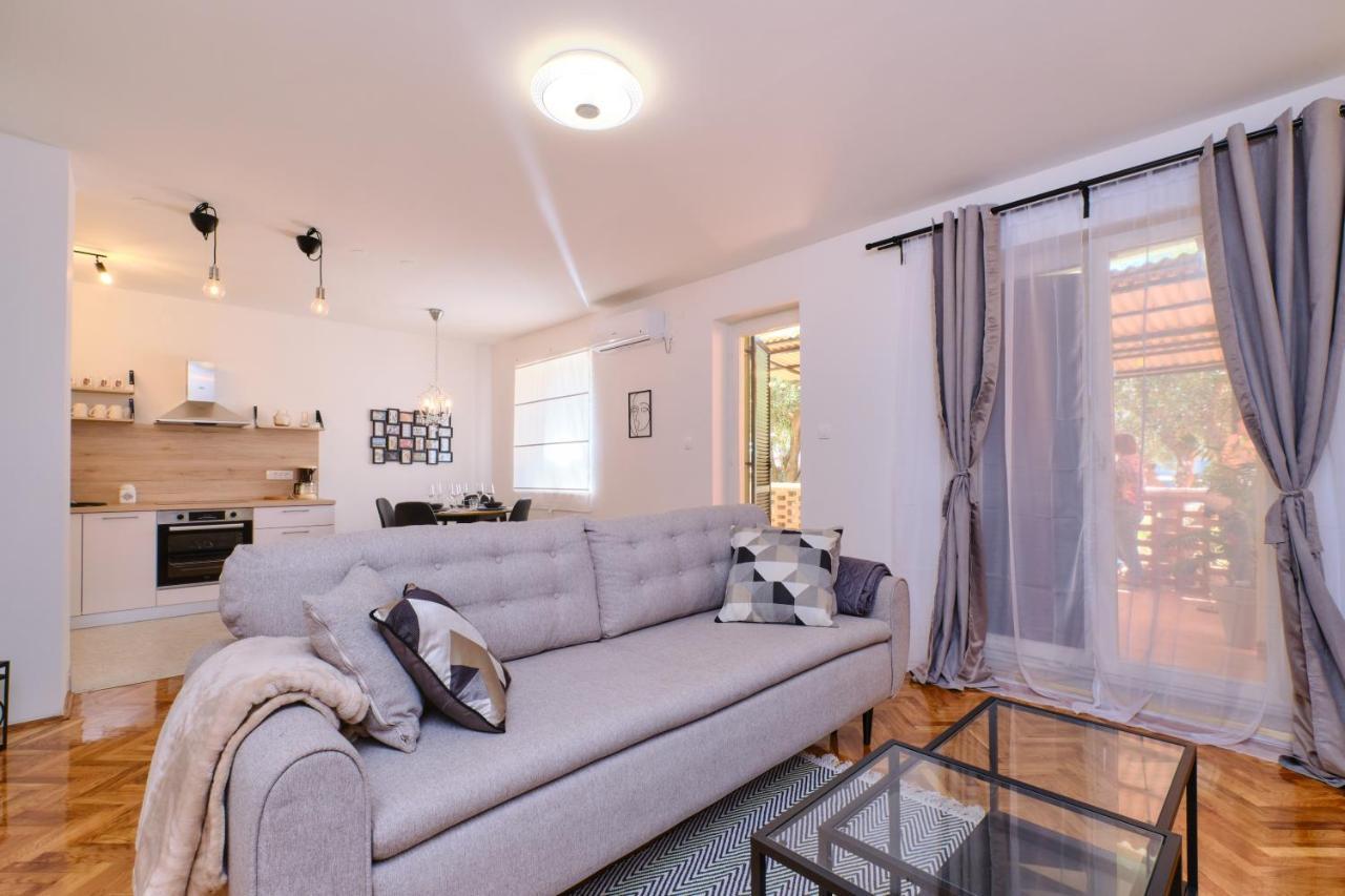 Apartament Dairos2 Mali Lošinj Zewnętrze zdjęcie